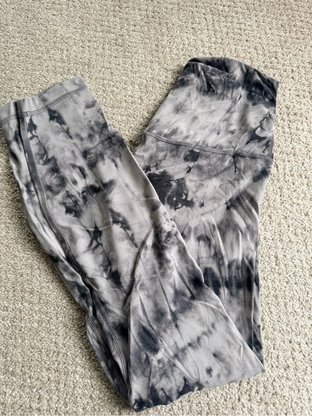 lululemon athletica Gray & Black Tie-Dye Leggings